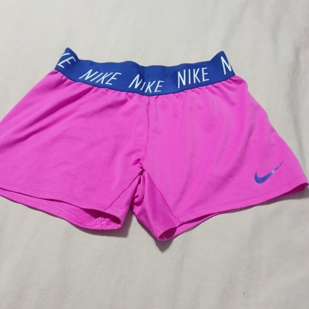 Girls Nike tights